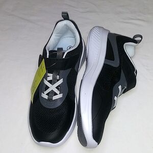 All In Motion Black Sage Sneakes